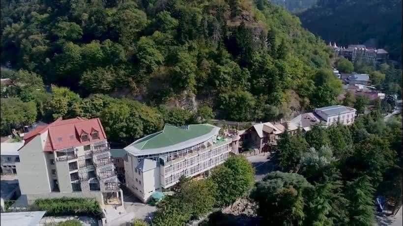 Guest House بورجومي المظهر الخارجي الصورة