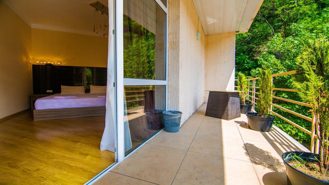 Guest House بورجومي المظهر الخارجي الصورة