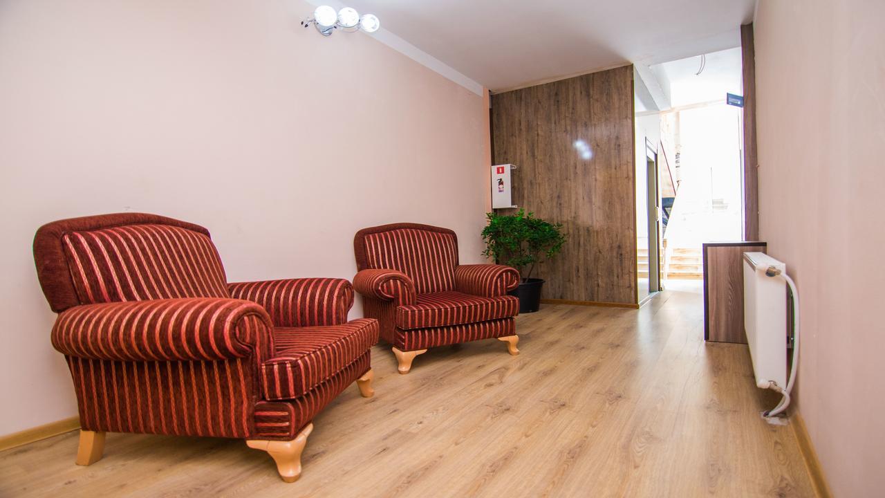 Guest House بورجومي المظهر الخارجي الصورة