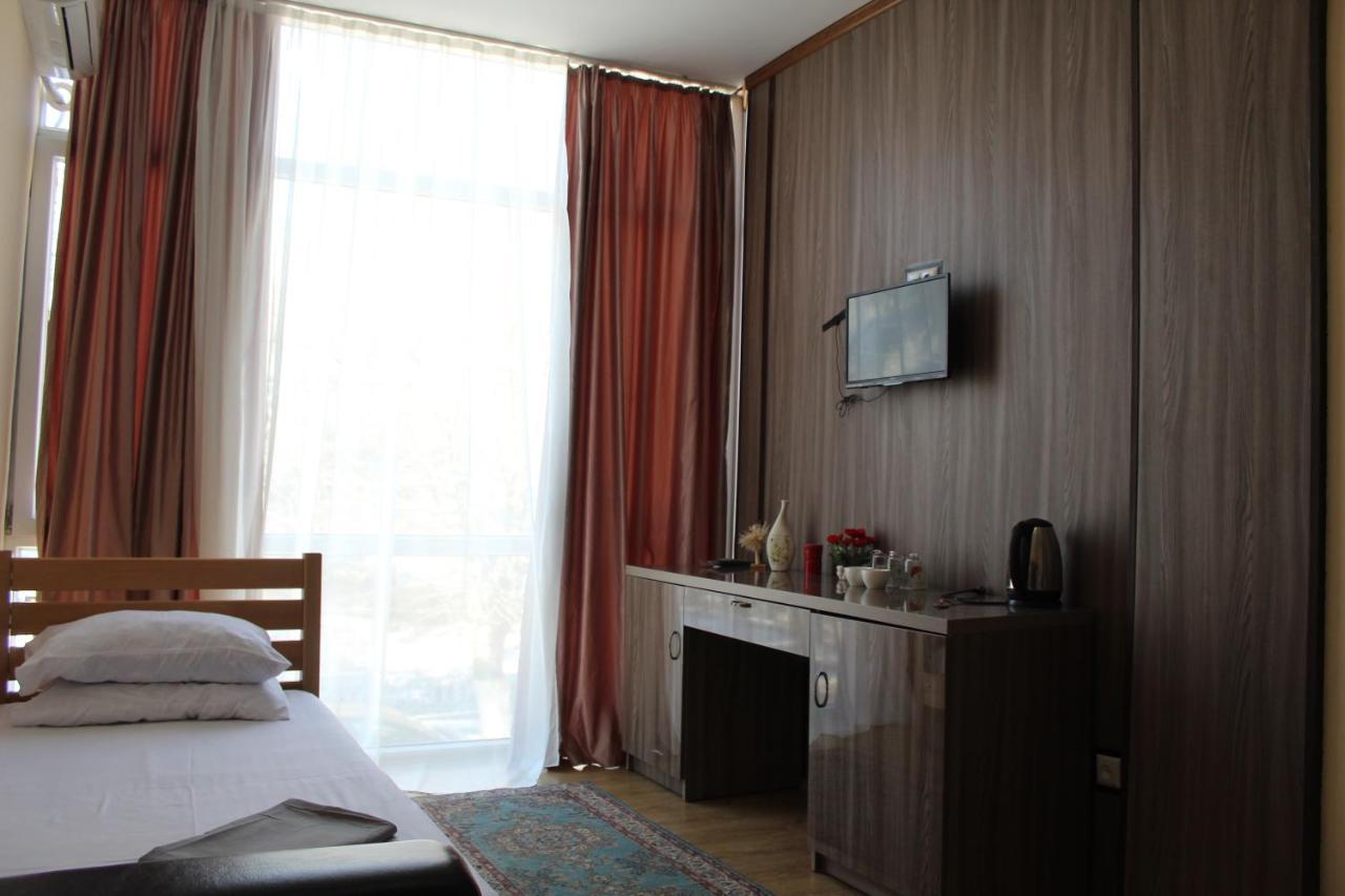 Guest House بورجومي المظهر الخارجي الصورة