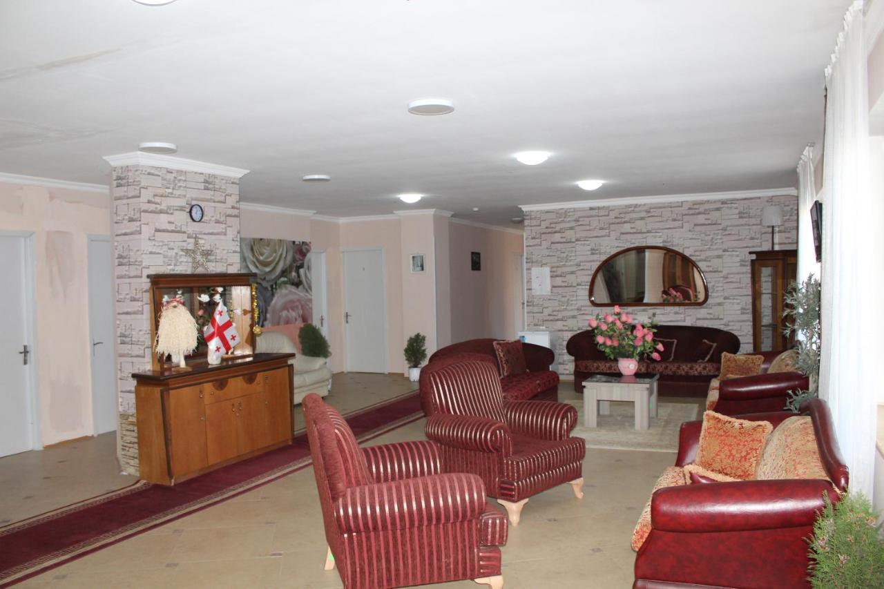 Guest House بورجومي المظهر الخارجي الصورة